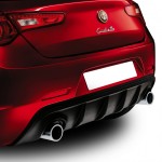 Alfa Romeo Giulietta Serisi (2011-2018) Arka Tampon Difüzör (Plastik)