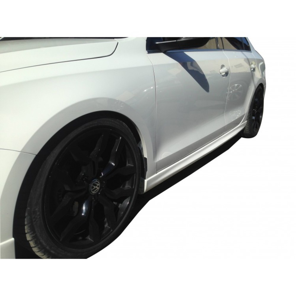 Volkswagen Jetta MK6 Serisi (2010-2018) R Model Yan Marşpiyel Seti (Plastik) Volkswagen Jetta MK6 Serisi (2010-2018) R Model Yan Marşpiyel Seti (Plastik)